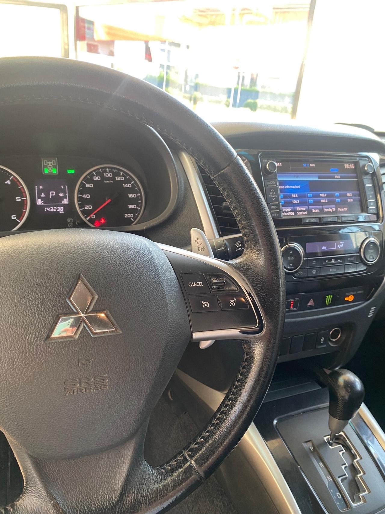 Mitsubishi L200 Doppia cabina 2.4 DI-D 4WD Intense