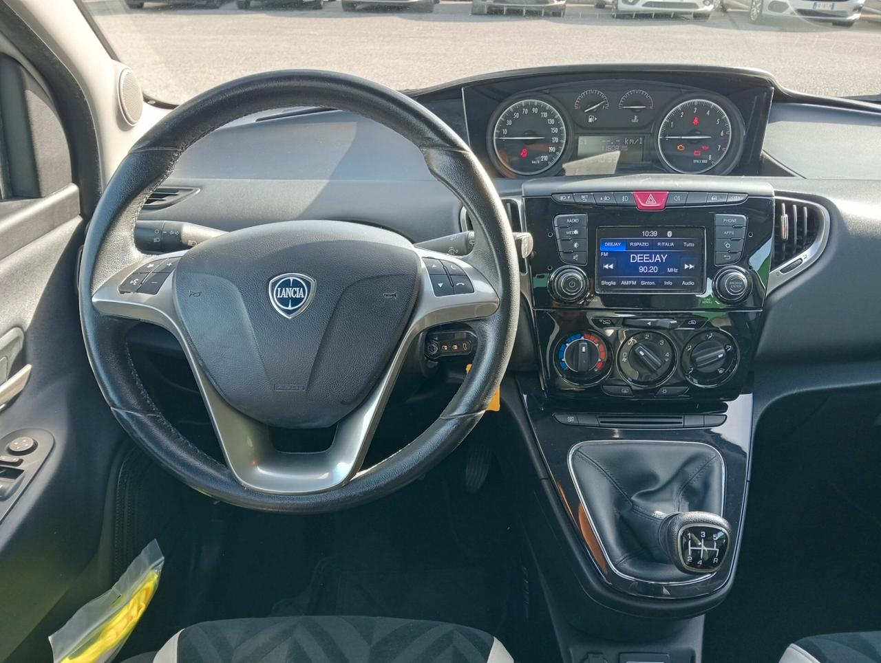 Lancia Ypsilon 1.2 69 CV 5 porte Gold 5 posti