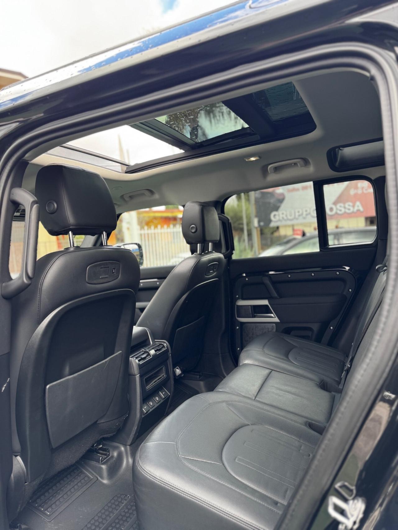 Land Rover Defender 110 3.0D I6 200 CV AWD Auto X-Dynamic+Tetto