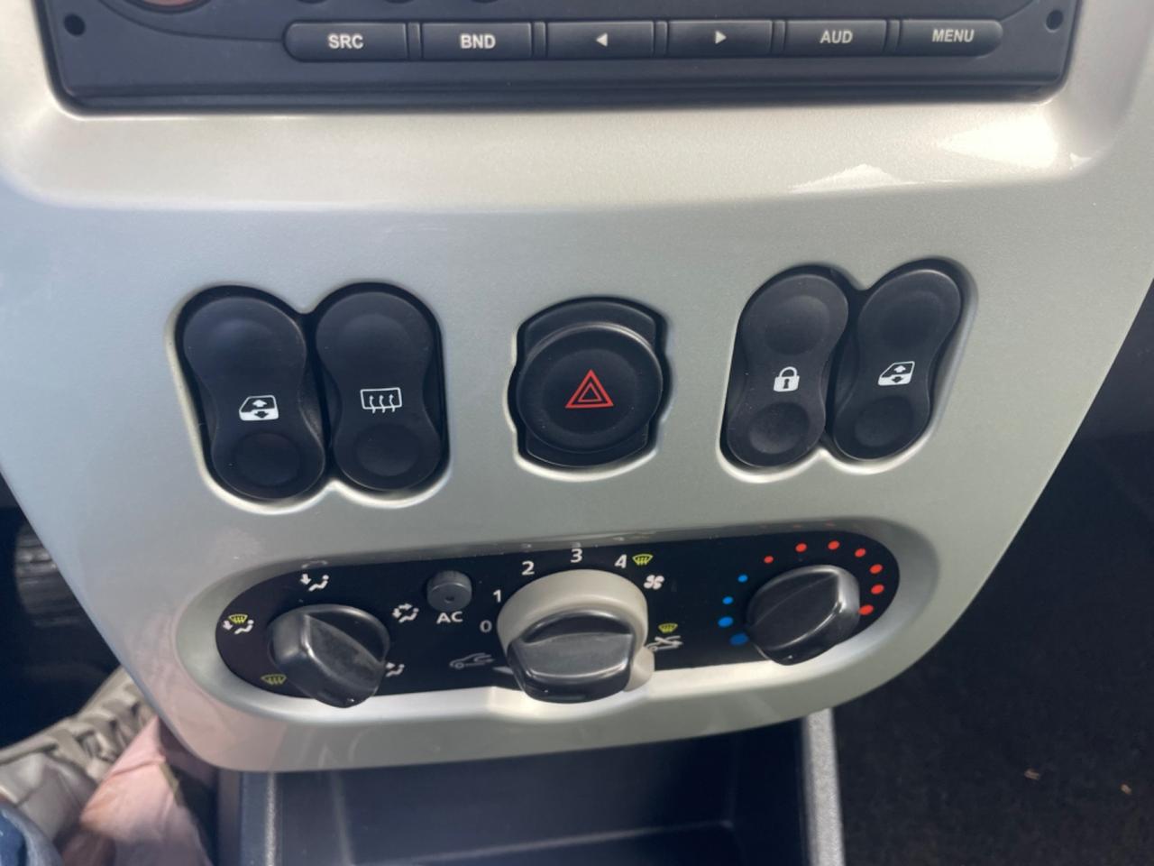 Dacia Logan MCV 1.5 dCi 90CV 7 posti Embleme