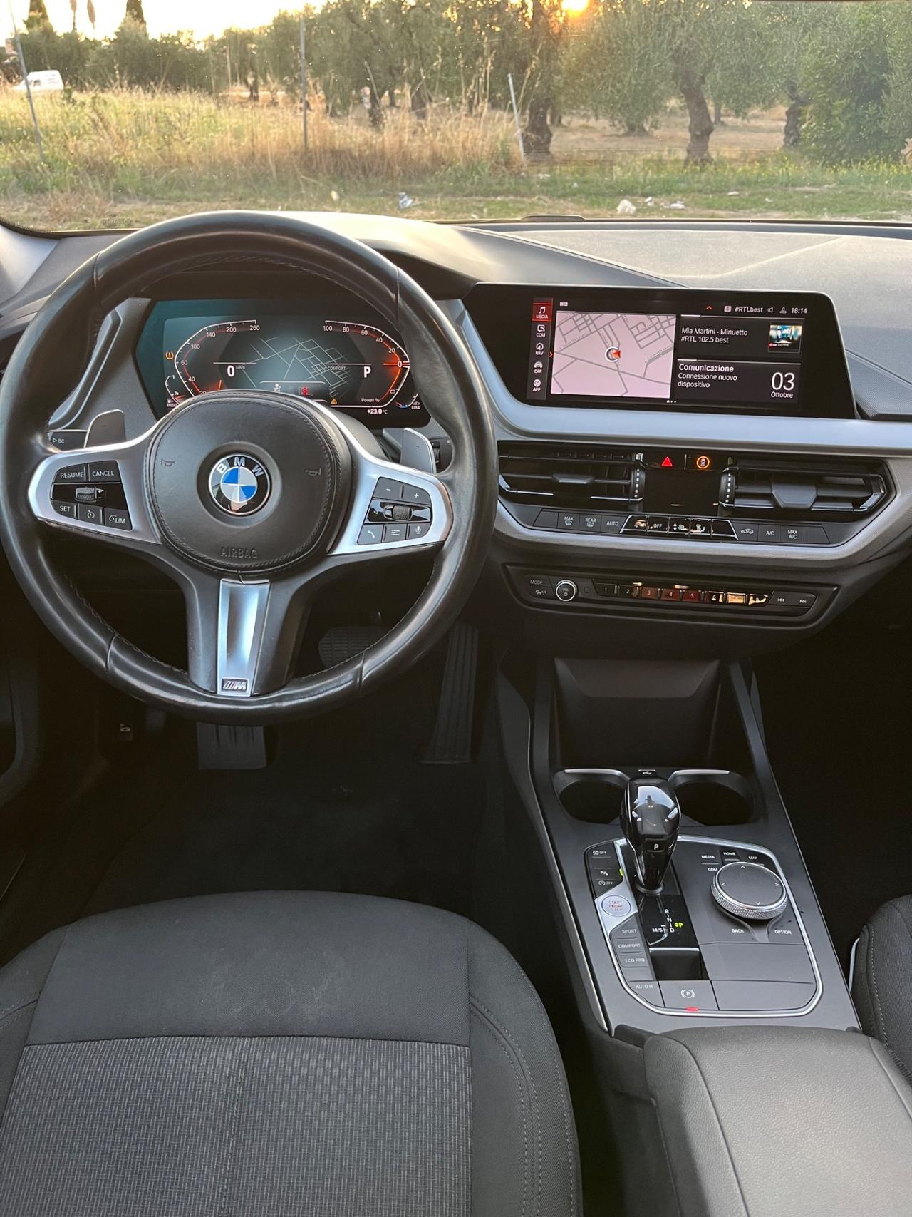 Bmw 118 118d 5p. Advantage