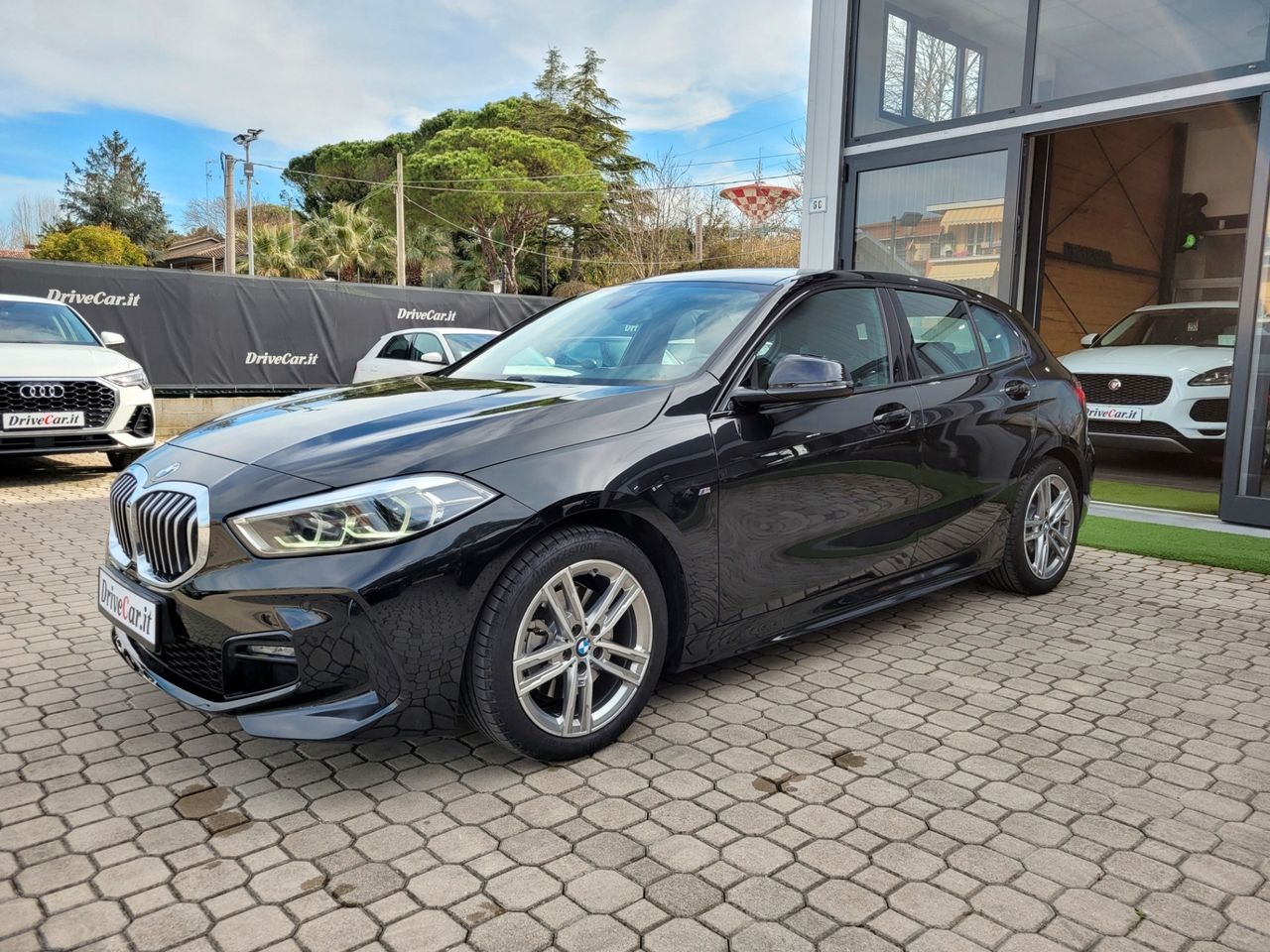 BMW 118 i M SPORT RESTYLING STEPTRONIC LED NAVI COCKPIT PELLE ACC