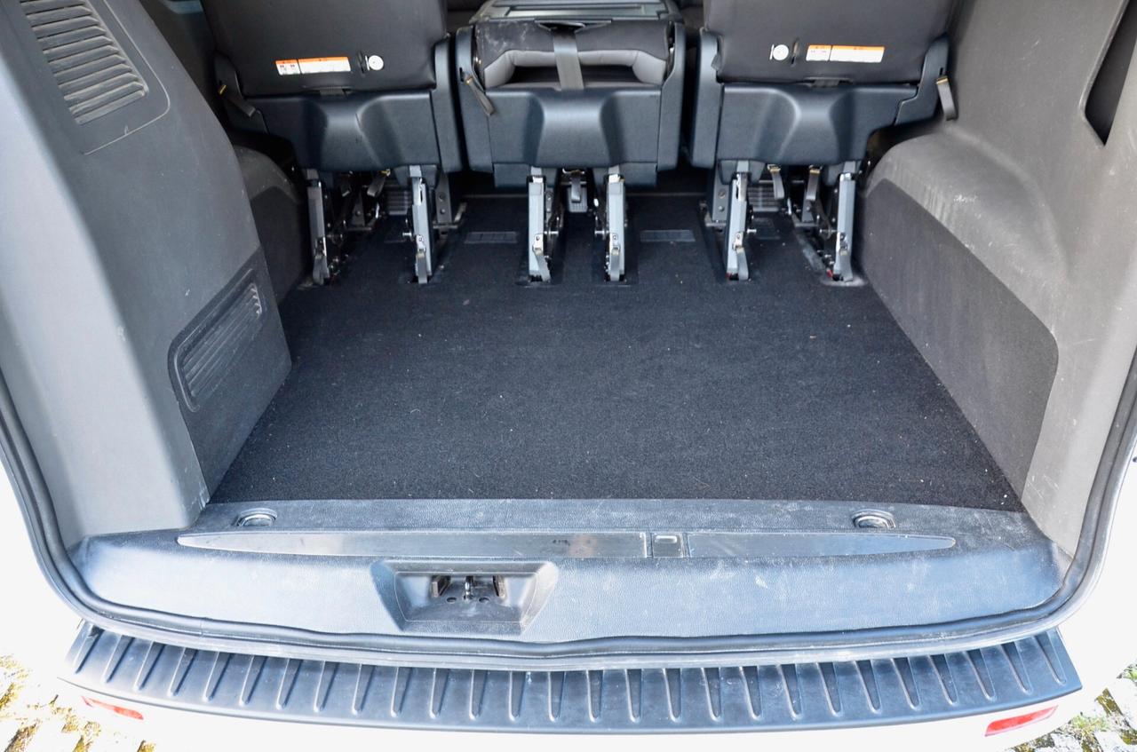 FORD TOURNEO CUSTOM 2.0 ECO HYBRID TITANIUM X 131cv 8 POSTI PASSO LUNGO, GAR. FORD 10/27, SERVICE FORD, UFF ITALIANA, GANCIO TRAINO, RETROCAMERA, PELLE, APPLE ANDROID, PERMUTE