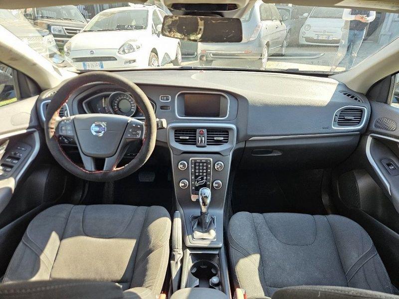 Volvo V40 D2 Geartronic Momentum