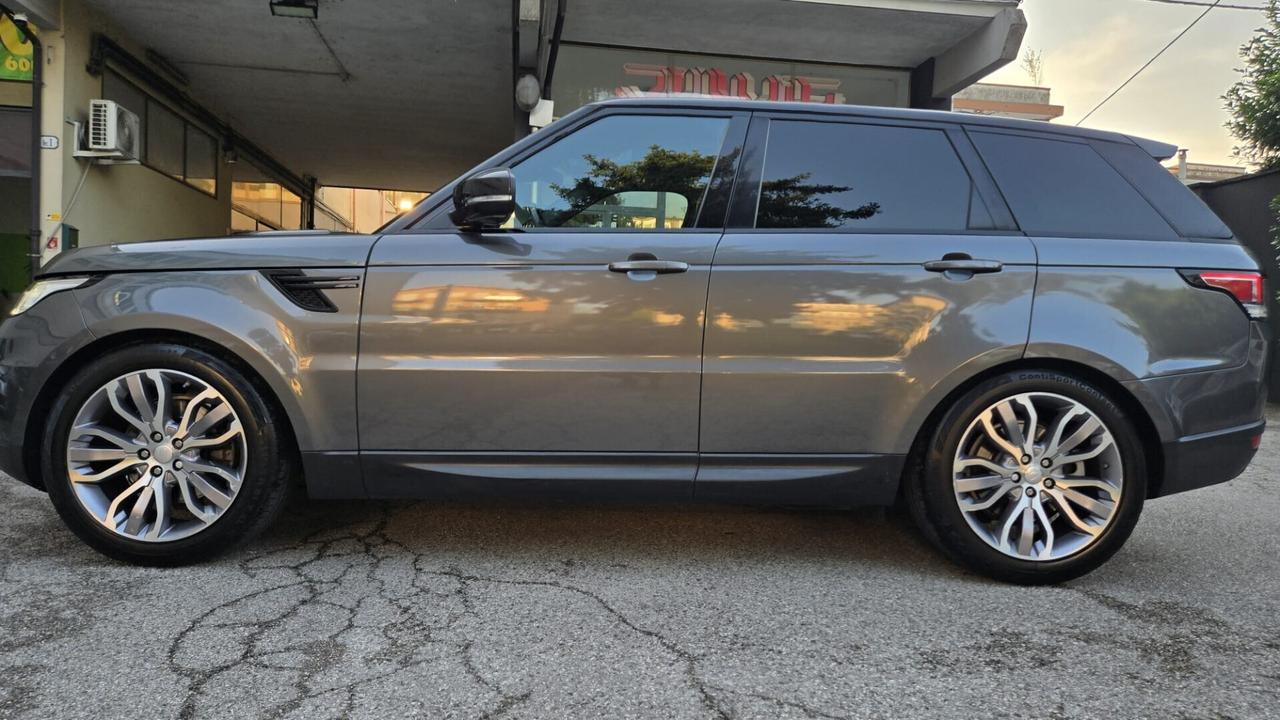 Land Rover Range Sport 3.0 TDV6 HSE Dynamic Editio