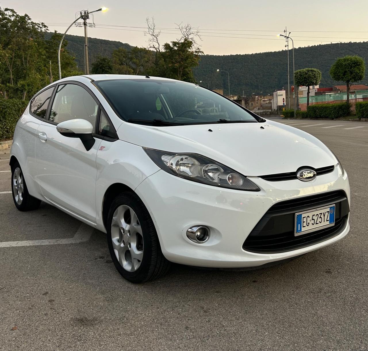 Ford Fiesta 1.2 82CV 3 porte Titanium - 11/2011
