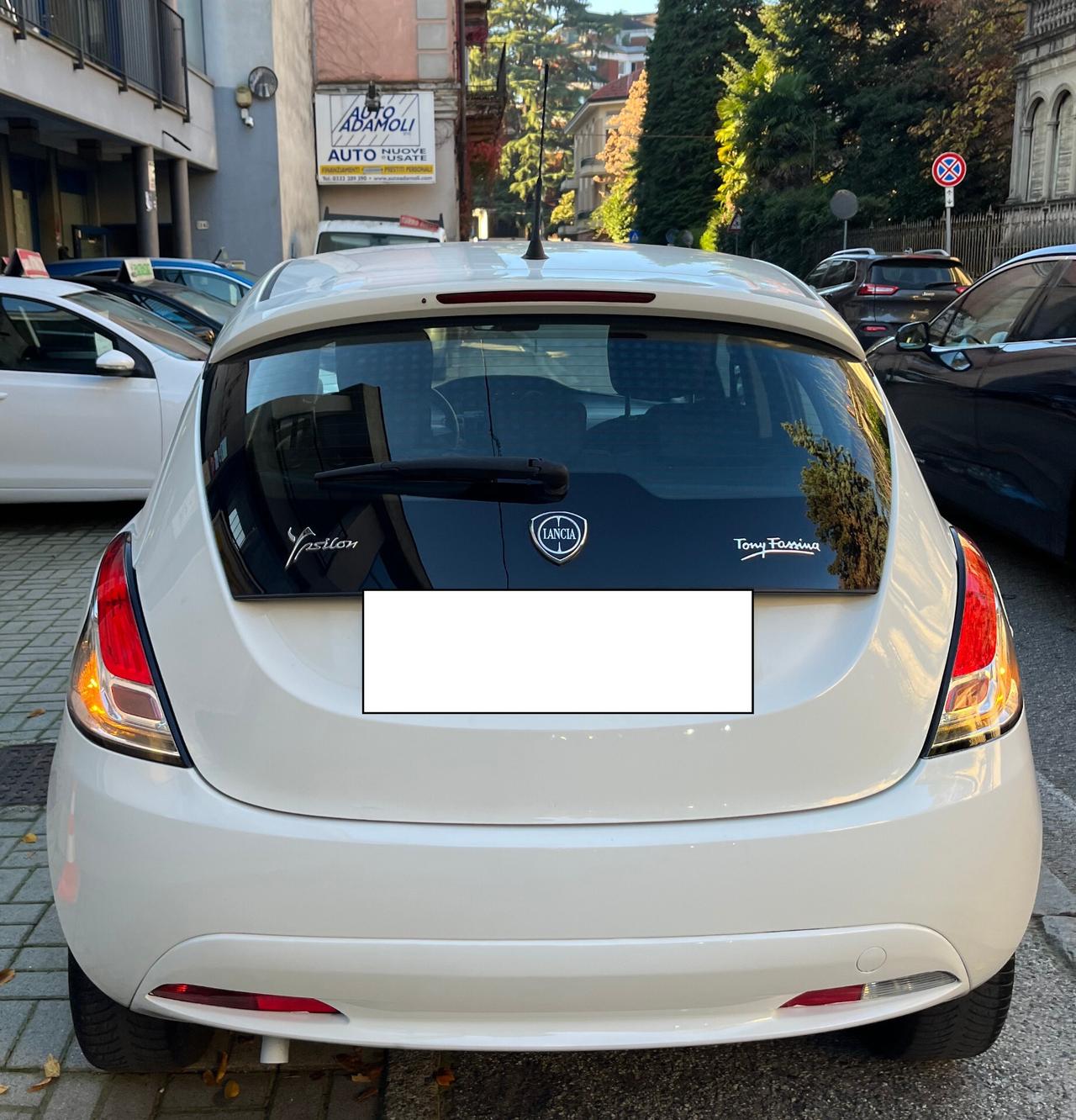 LANCIA YPSILON 1.2 BENZINA 5 PORTE - ANCHE PER NEOPATENTATI - 2017 - DISTRIBUZIONE APPENA SOSTITUITA