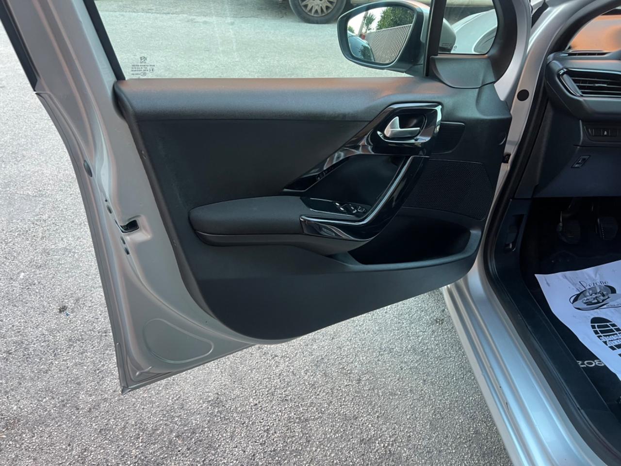 Peugeot 208 PureTech 68 5 porte Active