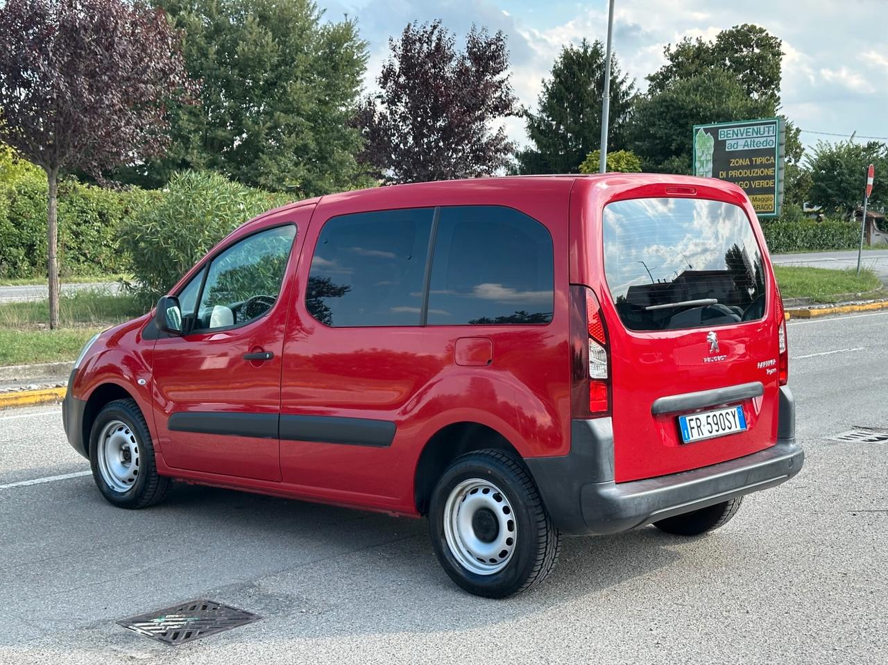 Peugeot AUTOCARRO 5 POSTI Tepee 1.6 hdi