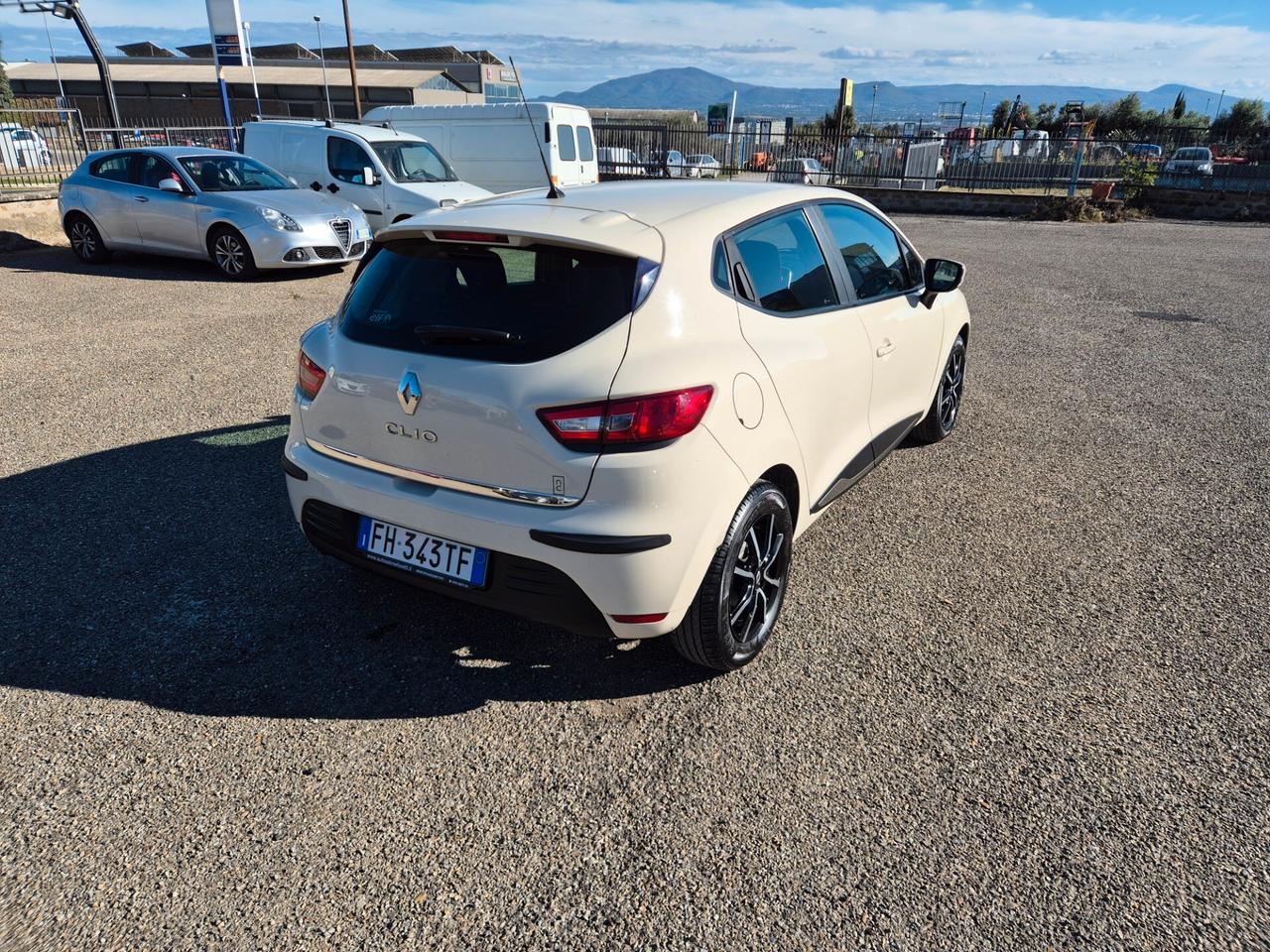 Renault Clio 1.2 75CV 5 porte Life