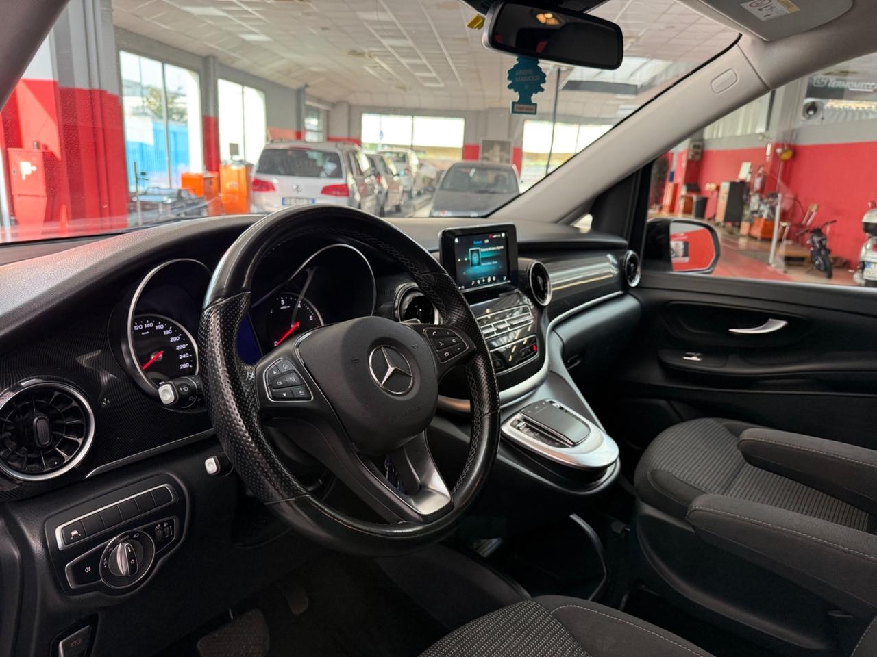 Mercedes-benz V 220 d Automatic Premium