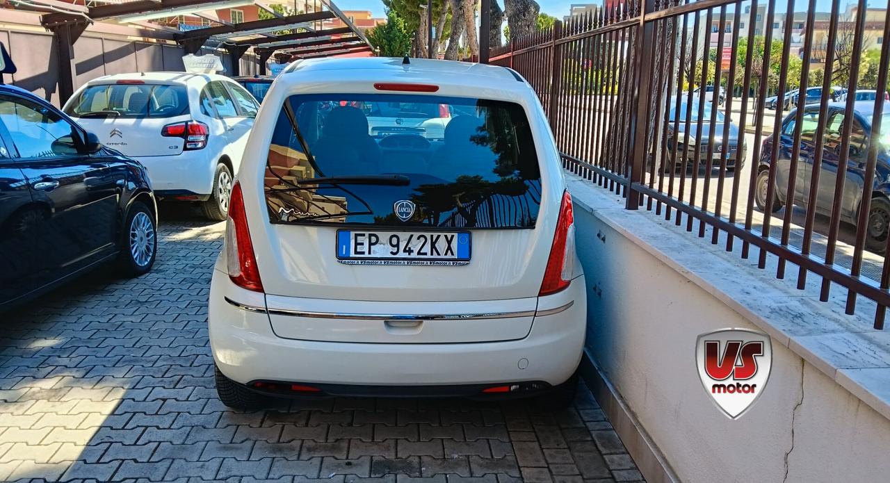 LANCIA MUSA 1.4 B/GPL C. MADRE -2012