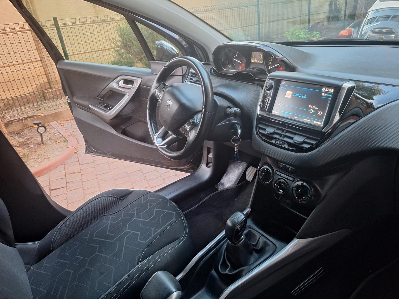 Peugeot 2008 PureTech 82 Allure Benz/Gpl