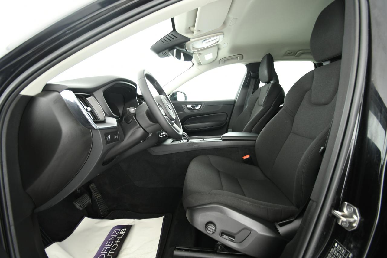 VOLVO XC60 2.0 b4 Momentum Pro awd auto CAMERA+C18"