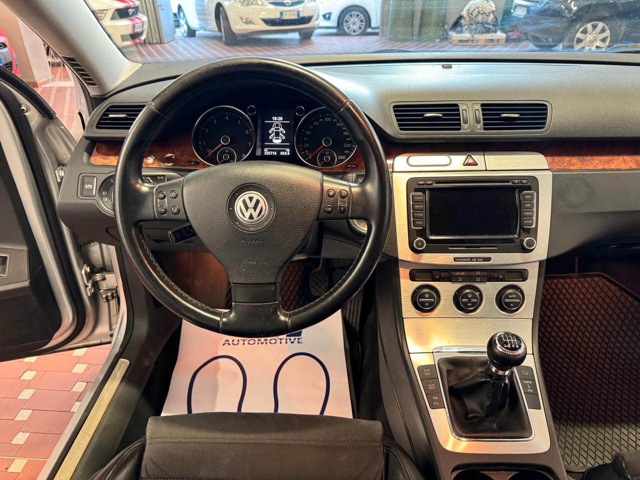 Volkswagen Passat 2.0 16V FSI 4mot. Var. Highline - UNICO PROPRIETARIO