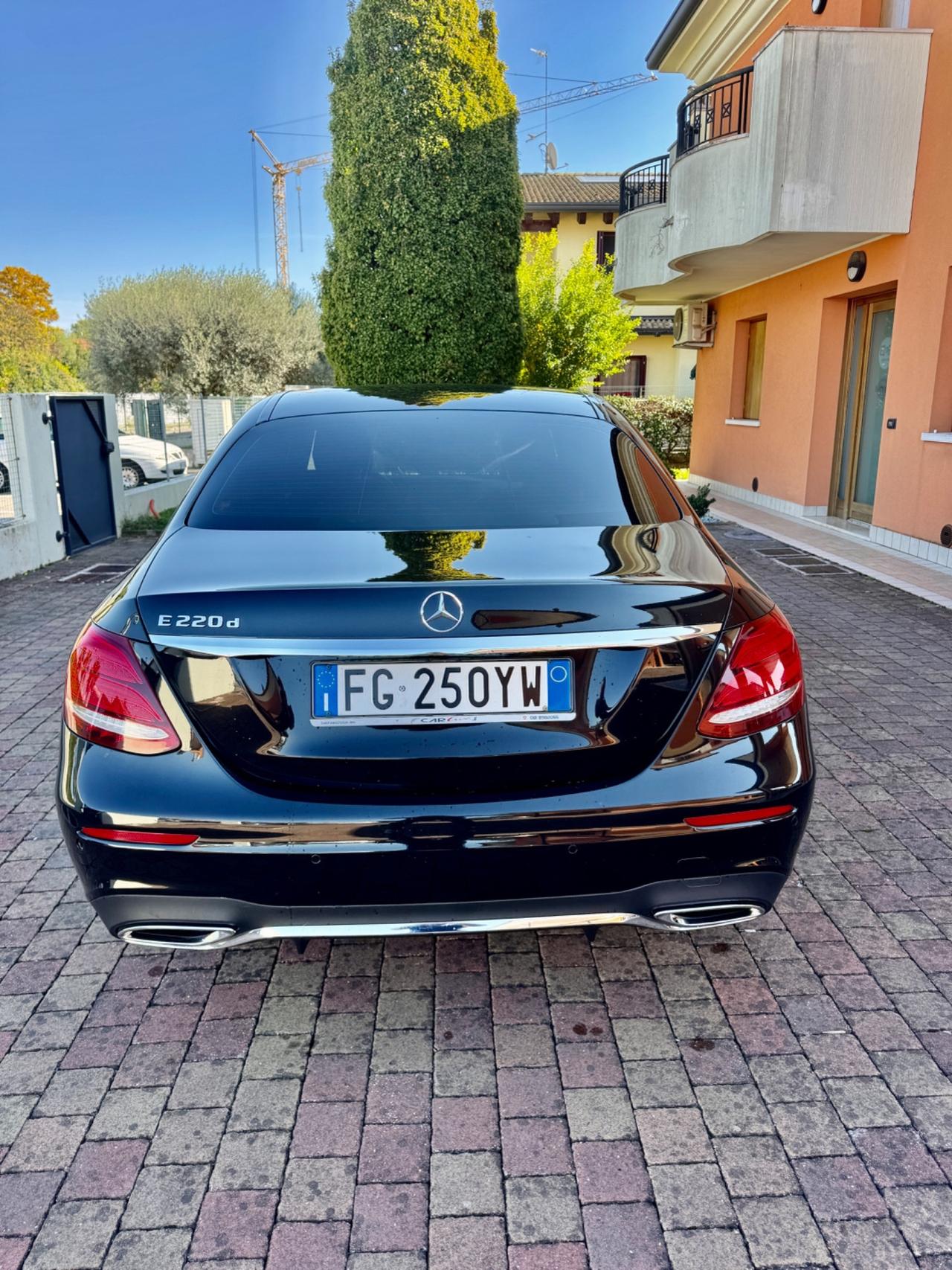 Mercedes-benz E 220 d Auto Premium Plus