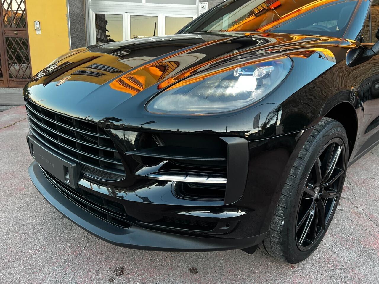 Porsche Macan 2.0 245- TETTO-PASM-TOTAL BLACK-FULL