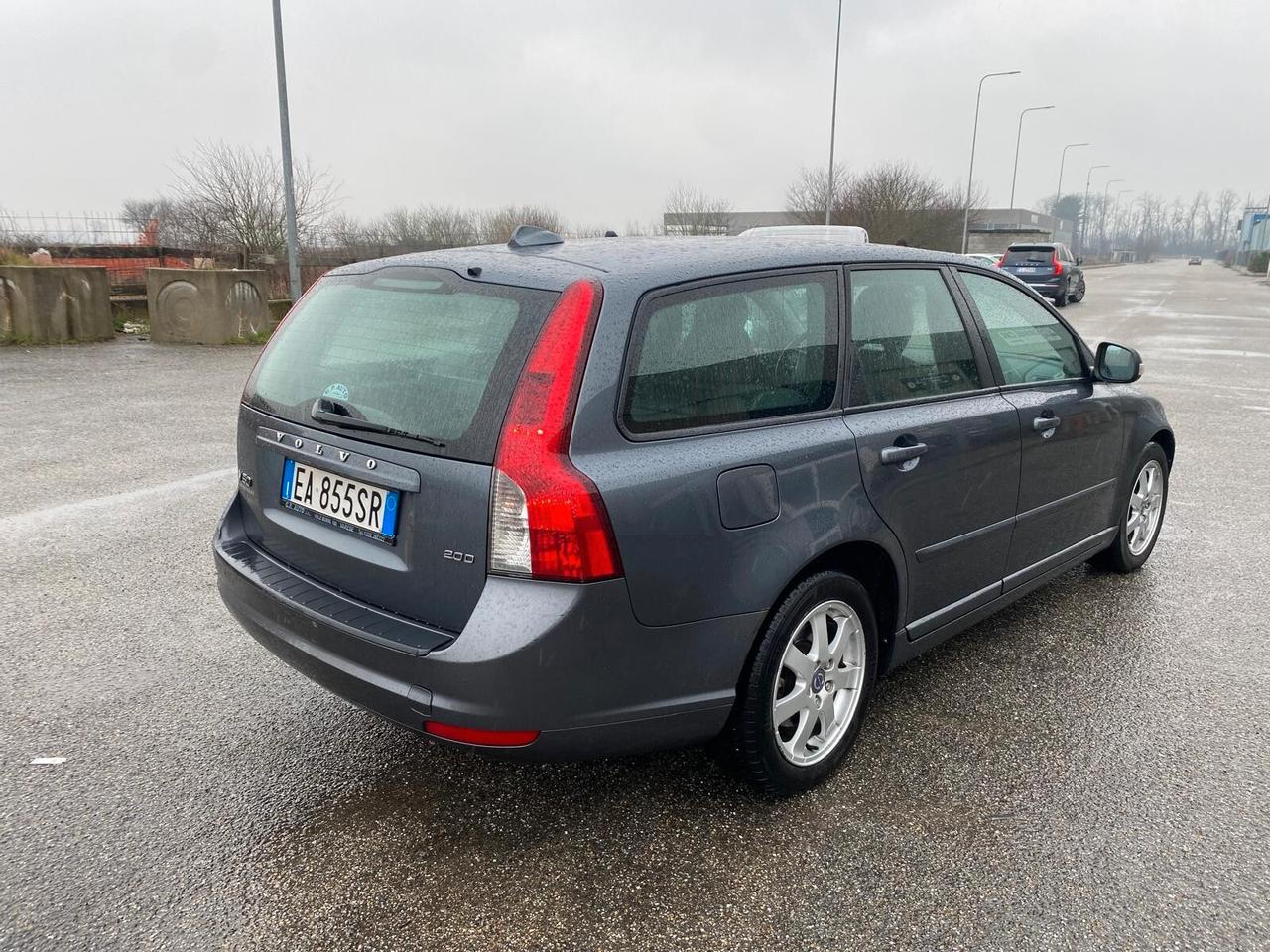 Volvo V50 D4 Summum 2.0 DIESEL 136 CAVALLI IVA DEDUCIBILE