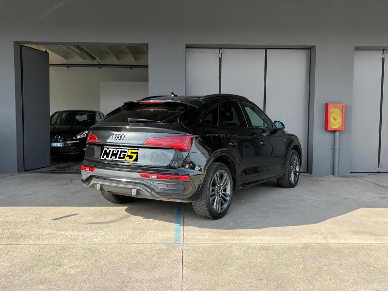 Audi Q5 Sportback 40 2.0 tdi mhev 12V S line quattro s-tronic