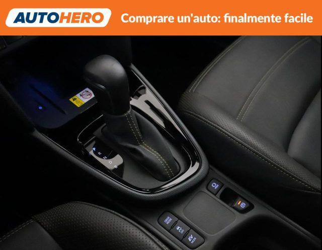 TOYOTA Yaris Cross 1.5 Hybrid 5p. E-CVT AWD-i Premiere