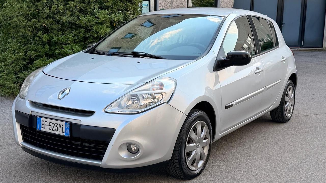 Renault Clio 1.2 16V 5 porte 20th Anniversario