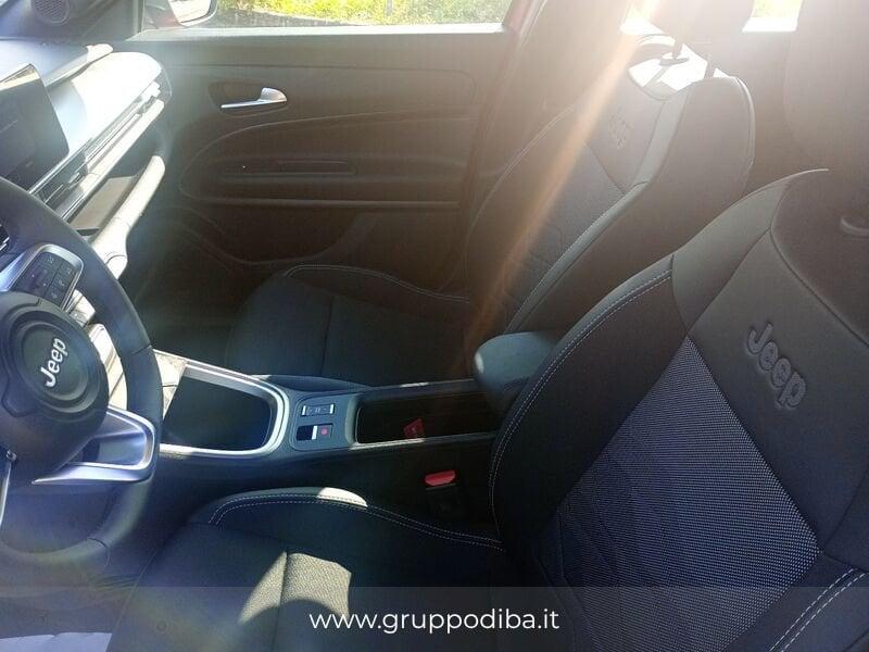 Jeep Avenger E-Hybrid Altitude 1.2 11