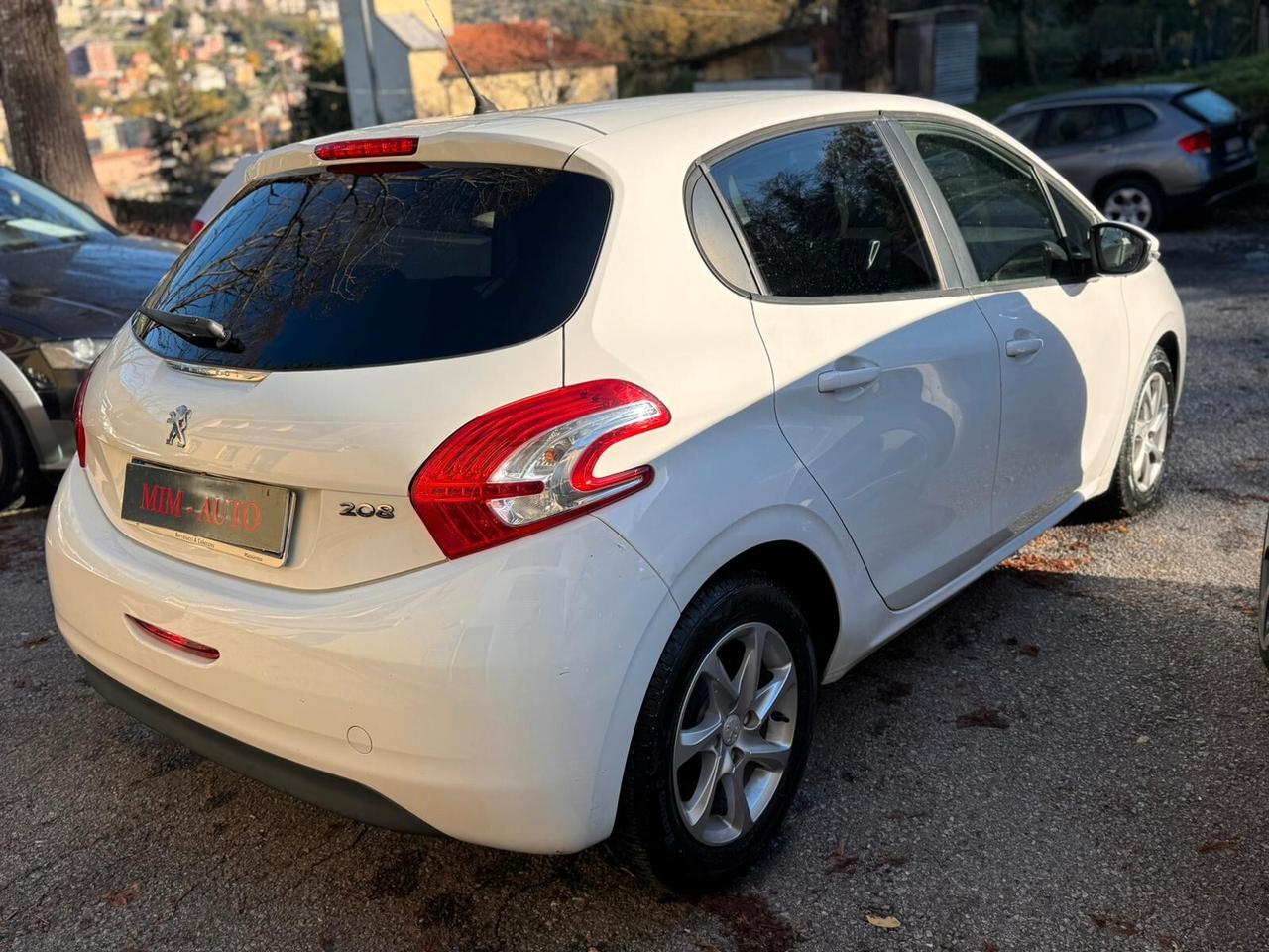 Peugeot 208 1.2 VTi 82 CV 5porte Allure GARANZIA 1 ANNO