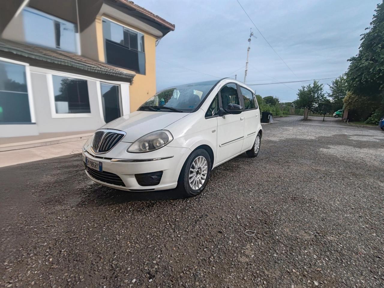 Lancia MUSA 1.4 8V Ecochic (GPL) Gold