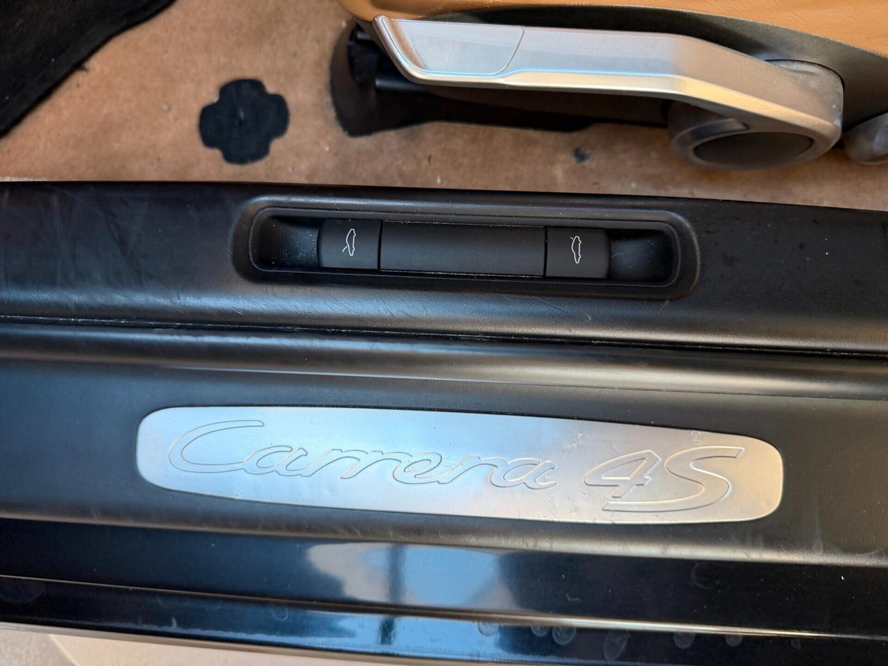 Porsche 911 Carrera 4S Cabriolet