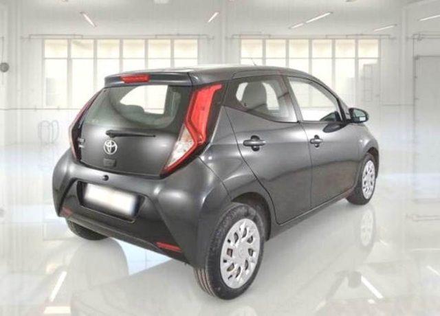 TOYOTA Aygo Connect 1.0 VVT-i 72 CV 5 porte x-play