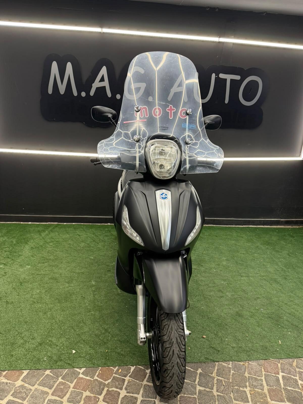 Piaggio Beverly 300 police