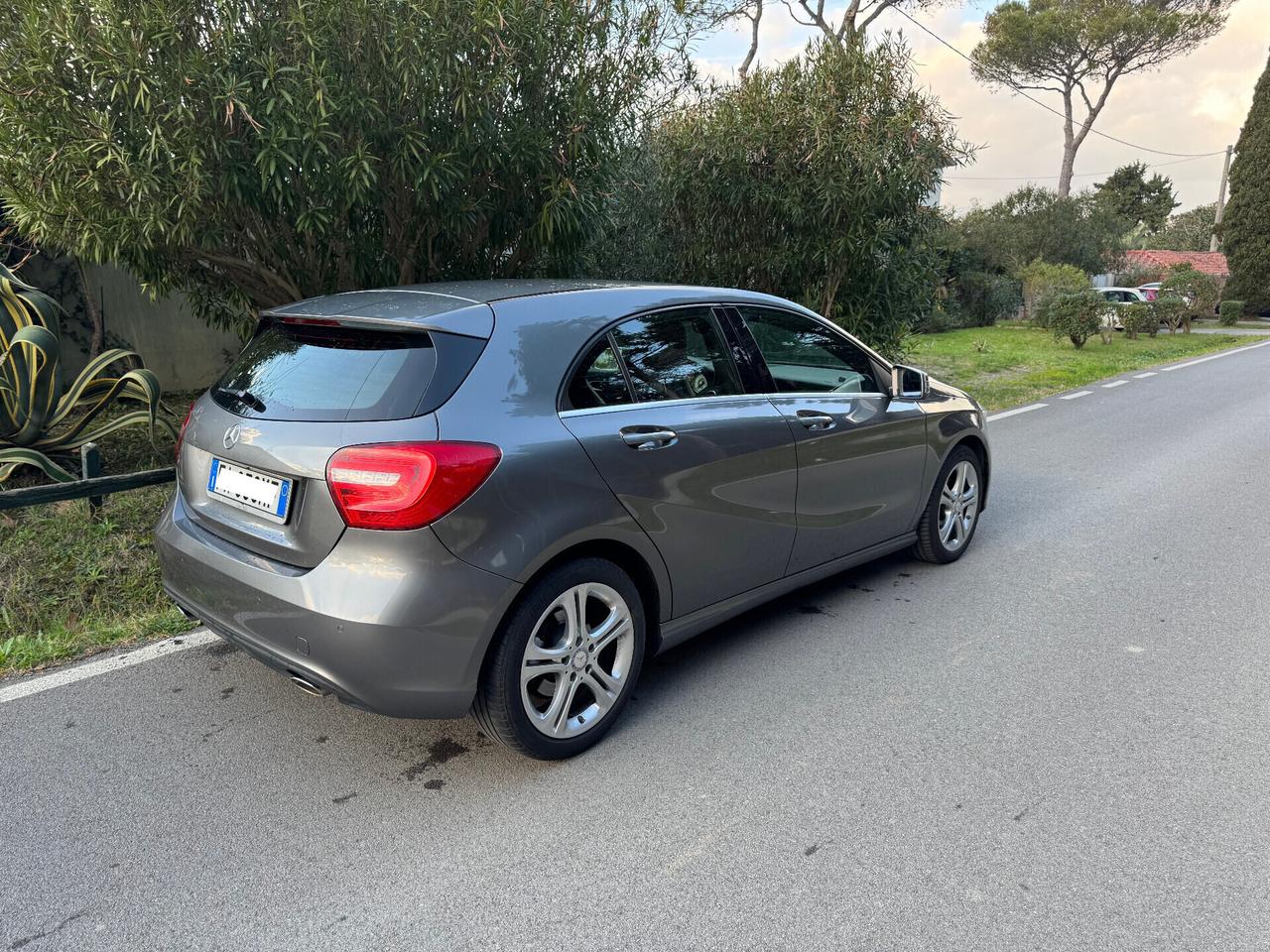 Mercedes-benz A 180d Automatic Sport - Unico Proprietario