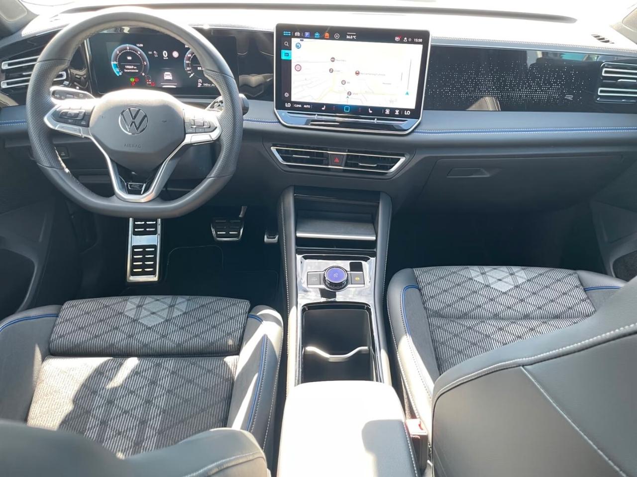 VOLKSWAGEN*TIGUAN*R-LINE*2.0*TDI*150CV*DSG*MATRIX*NAVI*KAMERA*360°*APP*19"*