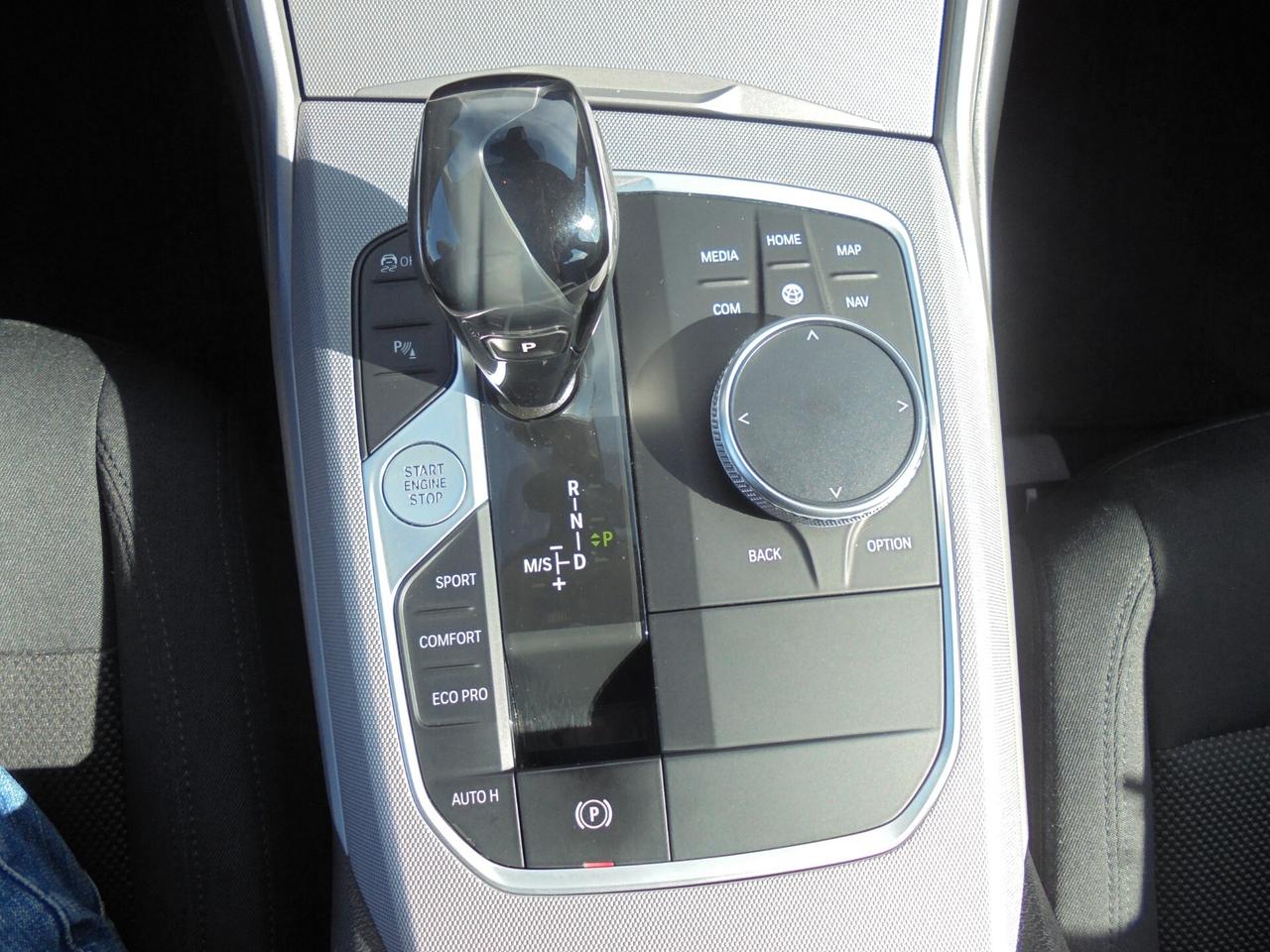 Bmw 320 320d 48V Business Advantage
