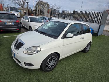 Lancia Ypsilon 1.4 E-Collection GPL