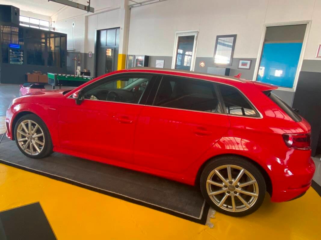 Audi A3 1.4 tfsi e-tron Ambition 150cv s-tronic