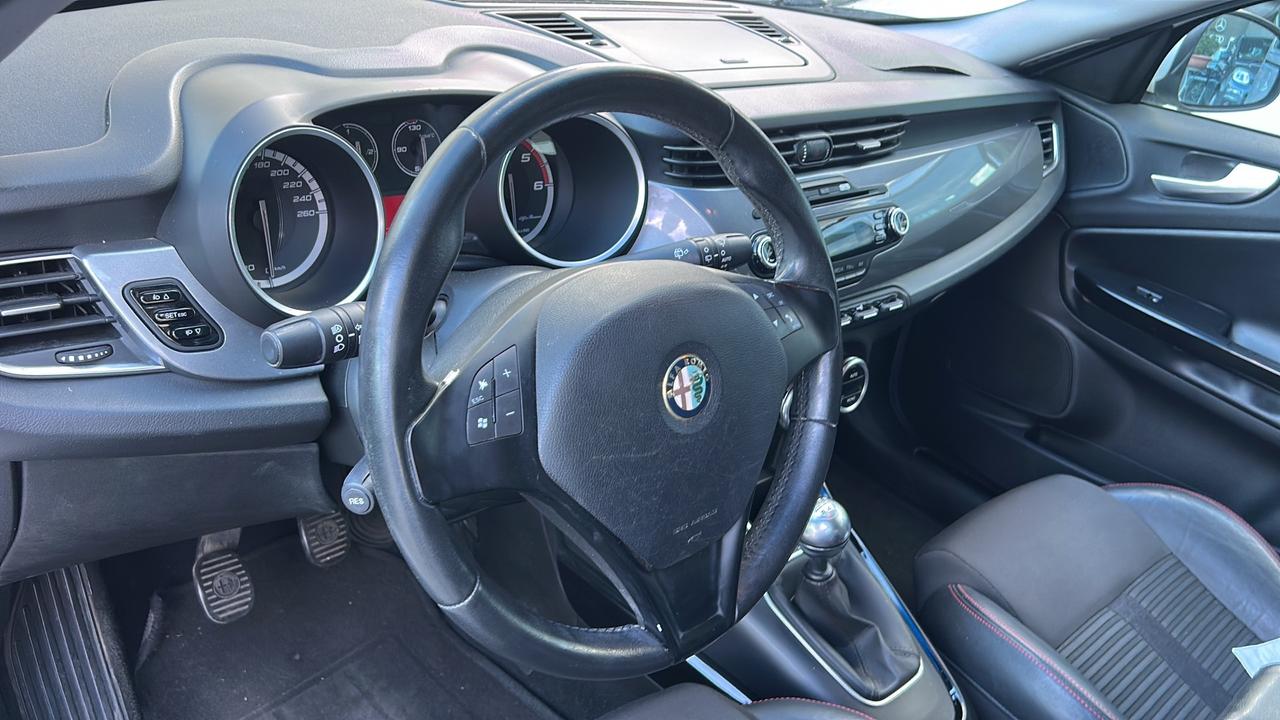 Alfa Romeo GIULIETTA 1.6 DIESEL Neopatentati