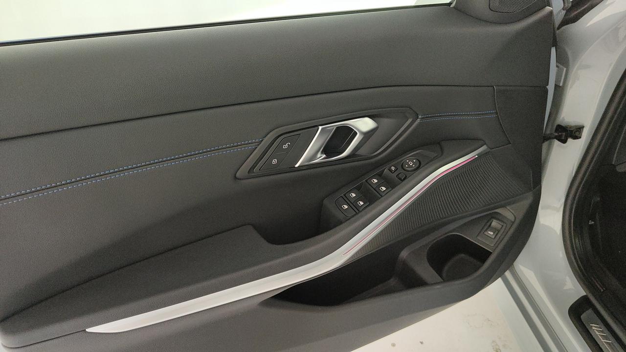 BMW Serie 3 G20 2022 Berlina - 320d mhev 48V MSport auto