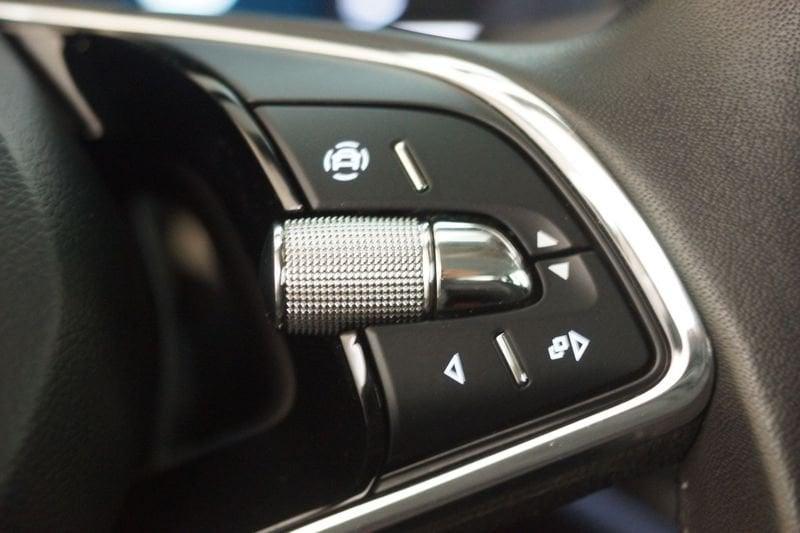 Škoda Kamiq 1.5 TSI 150CV BLACK DOTS