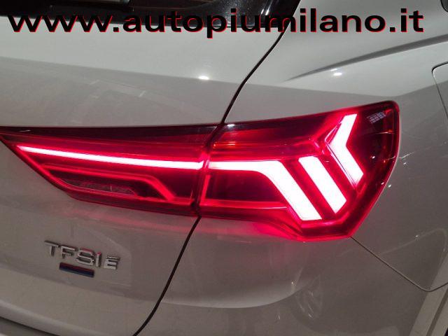 AUDI Q3 35 TFSI S tronic S line edition