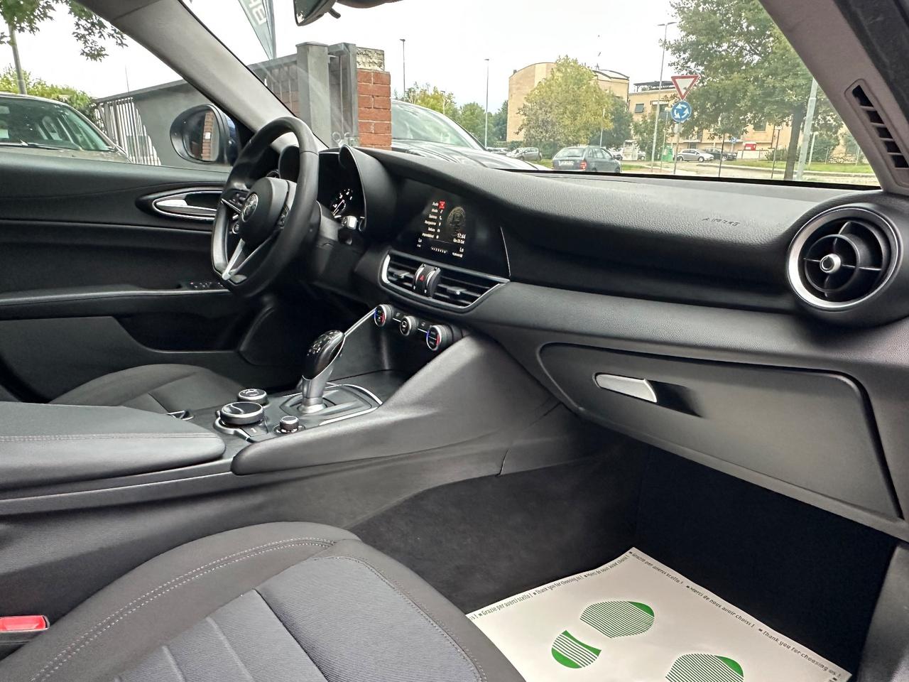 Alfa Romeo Giulia 2.2 Turbodiesel 180 CV AT8 Eco Business