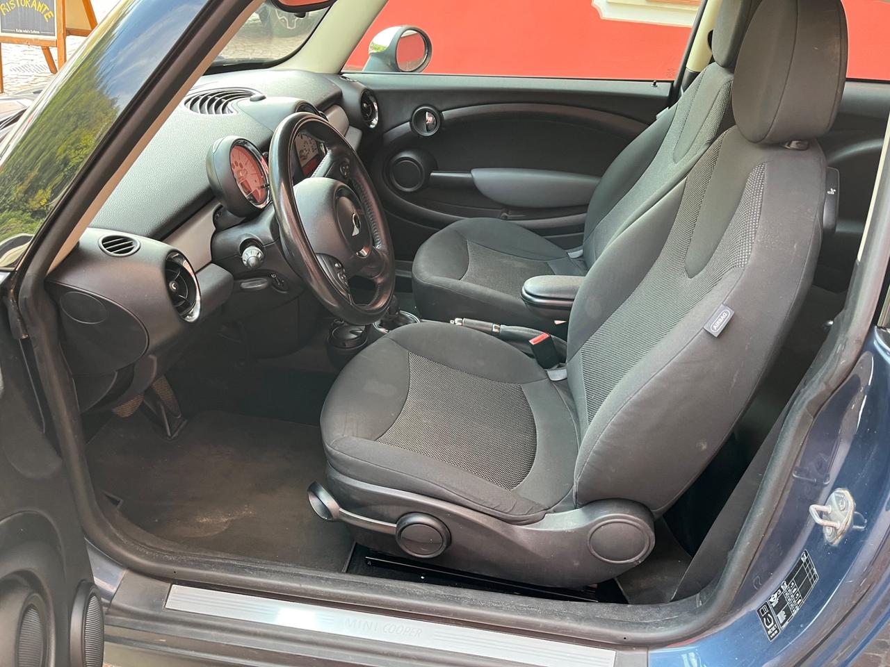 Mini 2.0 16V Cooper DIESEL - Automatica