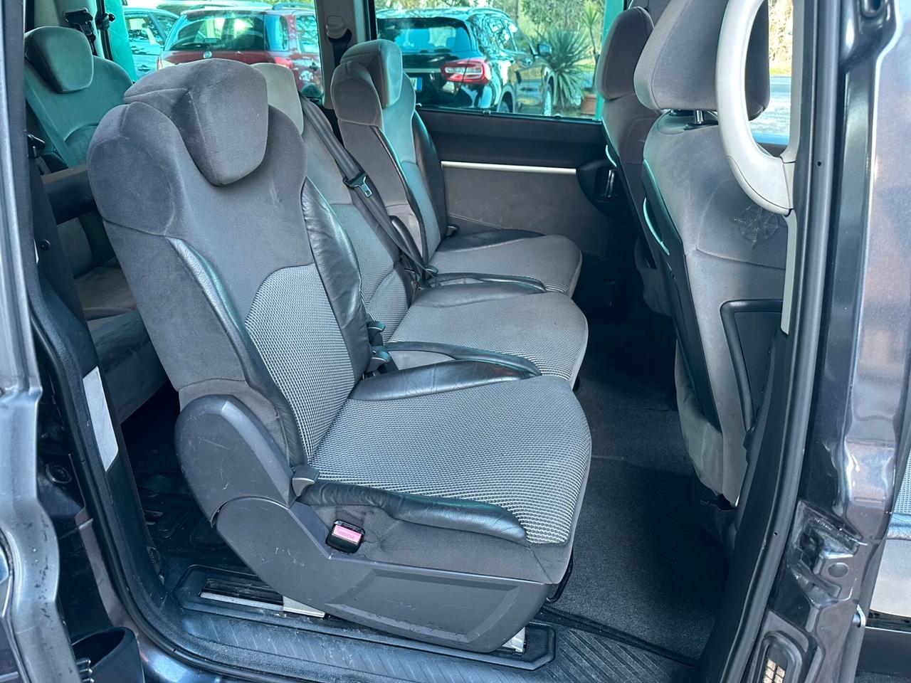 Peugeot 807 2.0 HDi 8 POSTI (12 RATE)