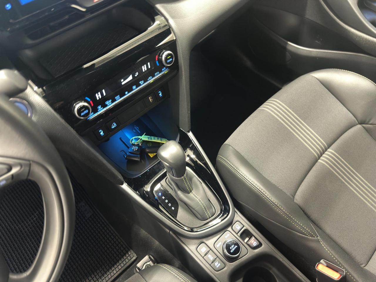 Toyota Yaris Cross 1.5h Adventure awd-i 116cv e-c