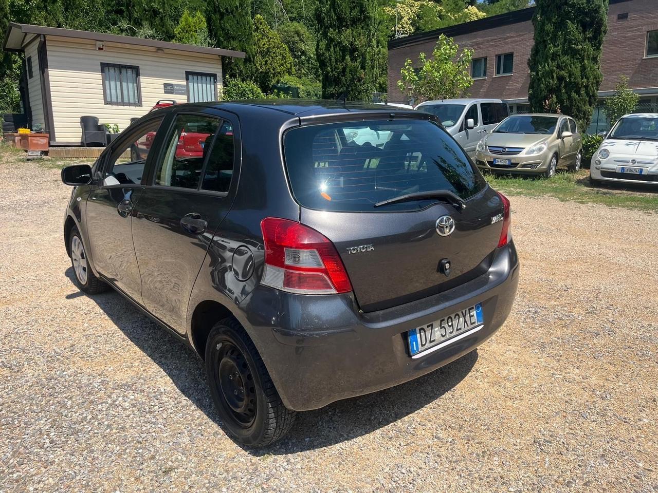 Toyota Yaris 1.0 5 porte Now Eco