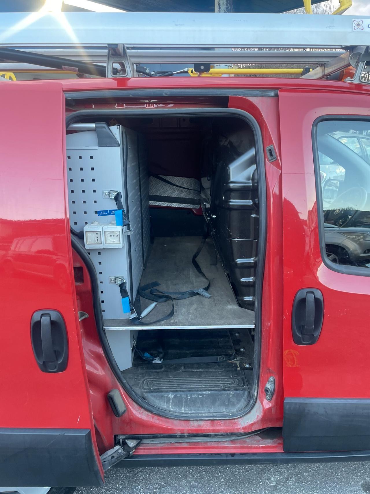 Fiat Fiorino 1.3 MJT 95CV Cargo Adventure ALLESTITO garantito