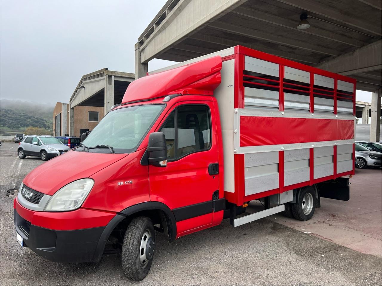 Iveco daily 35.15 Trasporto animali vivi patente B Finanziabilr