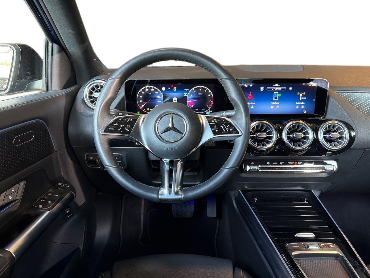Mercedes-Benz GLA 180 Progressive Advanced Plus auto