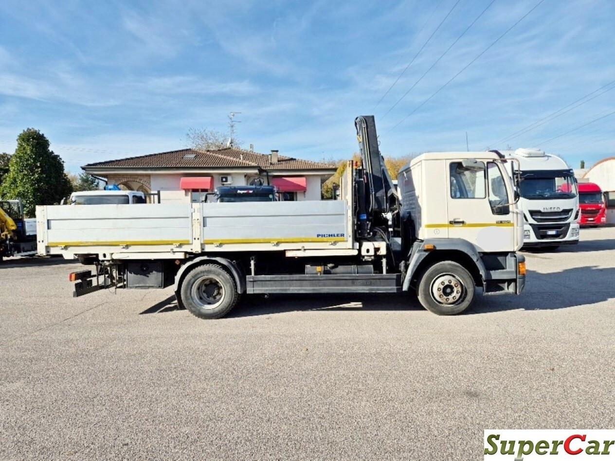 MAN 13 284 cassone e gru scarrabili con Radiocomando