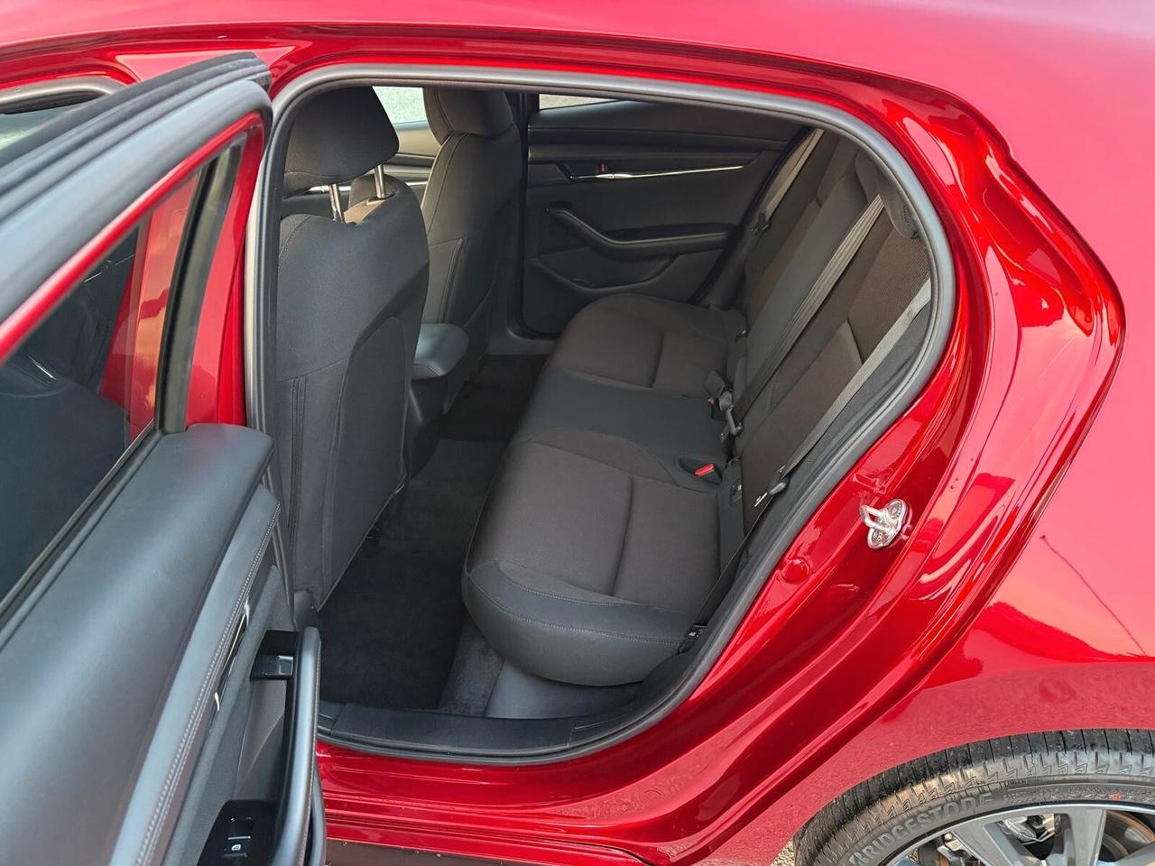 Mazda 3 Mazda3 e-Skyactiv-G M Hybrid Exclusive Line